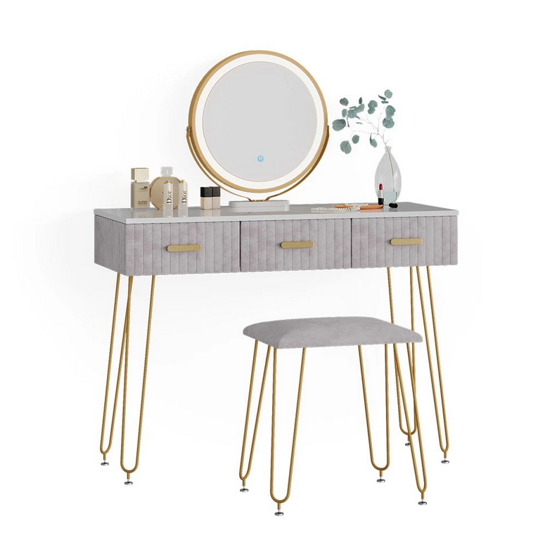 Stylowa i nowoczesna toaletka do makijażu z dużym lustrem, praktycznymi szufladami i wygodnym tapicerowanym siedziskiem – idealna do sypialni i organizacji kosmetyków